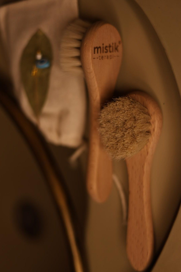 100% Natural Horse Hair Face/Hair Care Brush