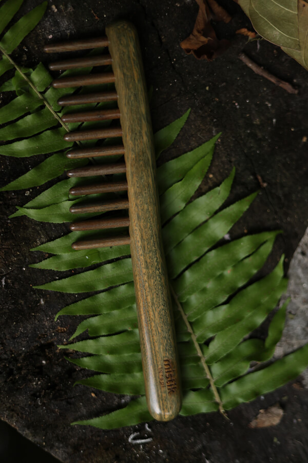 Mystic Sandalwood 12-Tooth Wooden Comb – Natural Meridian Massage & Hair Therapy