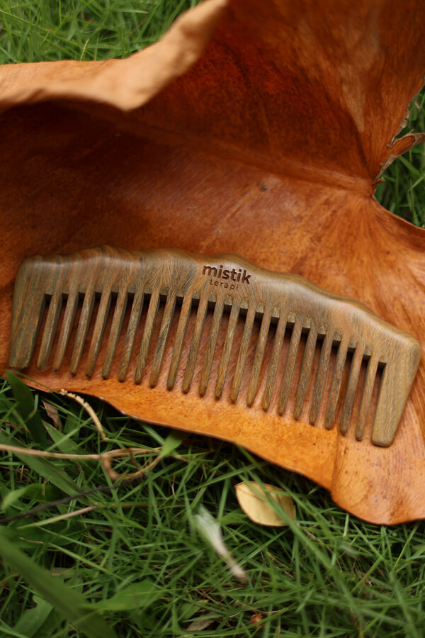Sandalwood Wooden Comb – For Curly/Wavy/All Hair Types Natural Care
